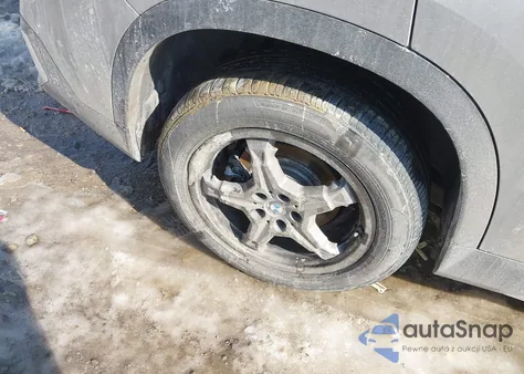 2025 BMW X1 xDrive28I z USA, uszkodzony, nr VIN WBX73EF0XS5227649